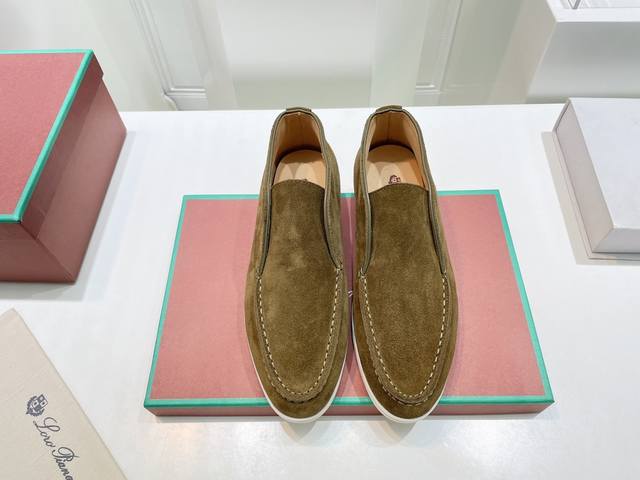 Loro Piana 帆船鞋 Open Walk深口鞋，高帮 意大利顶级羊绒品牌，不懈追求优质，珍稀原材料，对于优质品质的矢志不渝追求已令它成为行业的标杆，羊绒